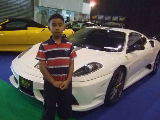 f 430 ขาว