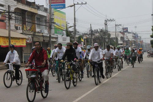 ถนนธุรกิจ ร่วมใจ.jpg