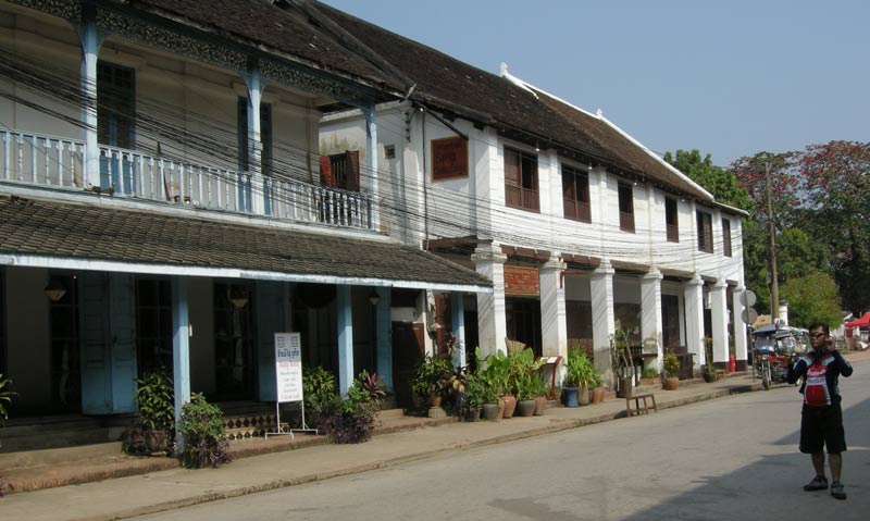 สภาพบ้านเมืองที่เรียบหรู ของเมืองหลวงพระบาง