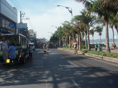 PC290800_resize.JPG