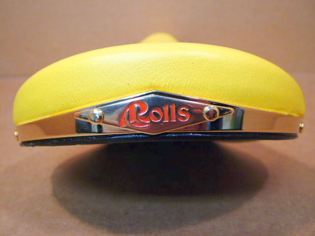 Selle_San_Marco_Rolls_Saddle_Yellow_Blemishes_04.jpg