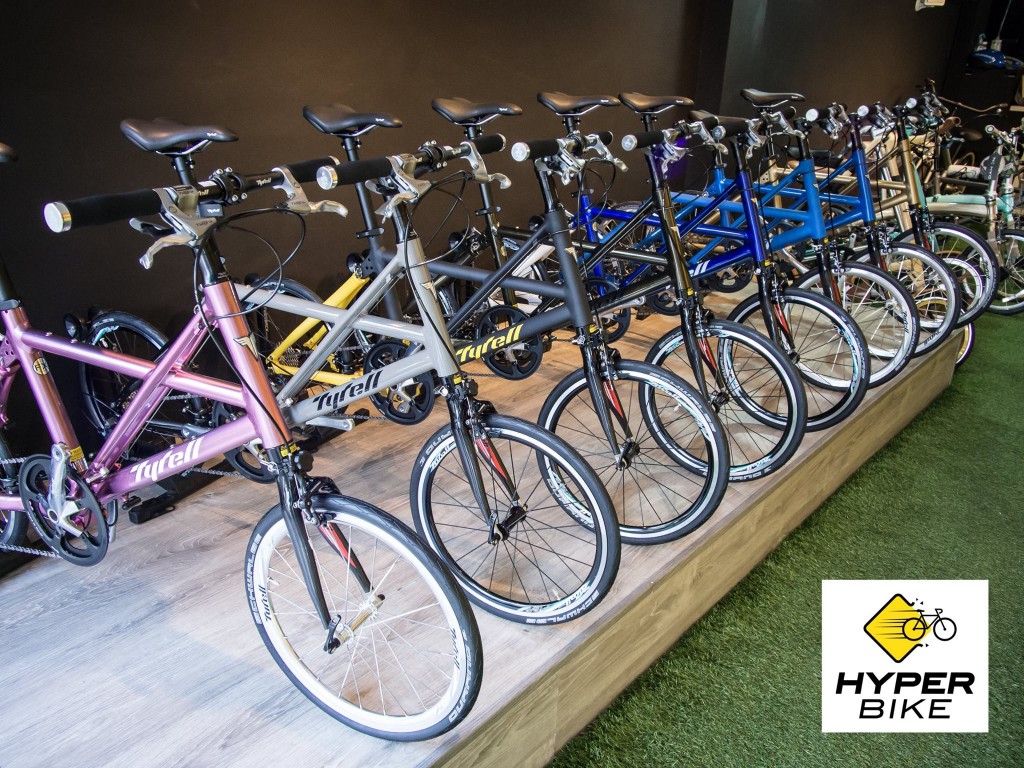 &quot; คำว่า Exclusive คงเหมาะกับรถจักรยาน Tyrell ของร้าน Hyper Bike ที่สุด เพราะสีที่ทางร้าน Custom เอง . . มีเพียงคันเดียวเท่านั้น อย่าช้าอยู่ใย คุณมั่นใจได้แน่ มีคันเดียวในประเทศ เผลอๆ มีคันเดียวในจักรวาล &quot; ^^<br /><br />ป.ล. ไม่ได้มีเพียงเท่านี้ แต่ไม่มีที่จะวางแล้ว T T