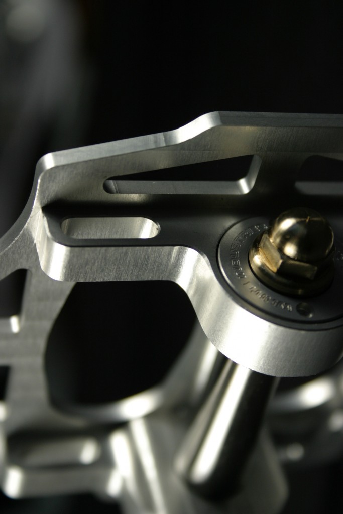 PEDAL_SILVER_LOCKNUT_DETAIL.jpeg