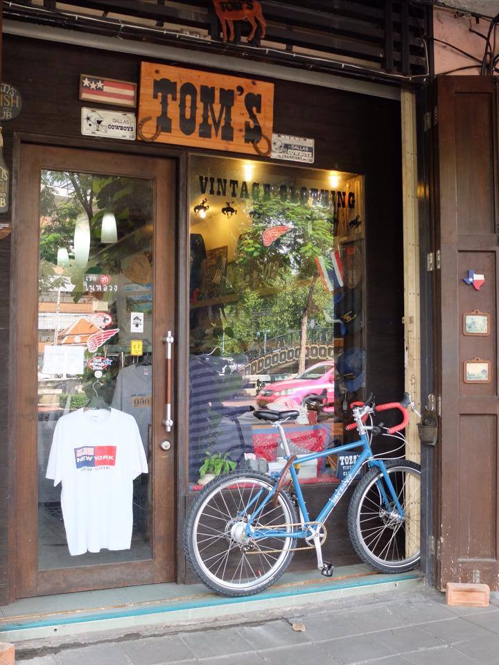 VO Piolet Bike Cafe 016.jpg