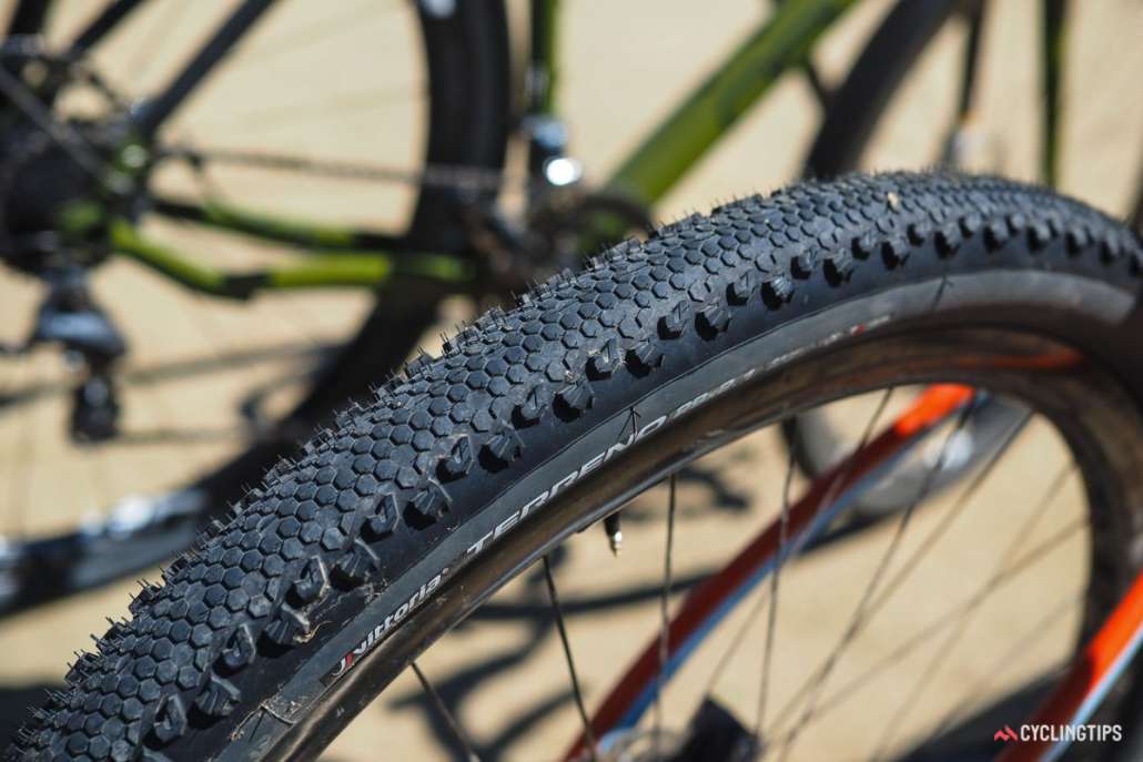 Vittoria-Terreno-Dry-and-Terreno-Zero-gravel-tires-4.jpg