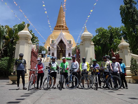 หน้าองค์พระปฐมเจดีย์