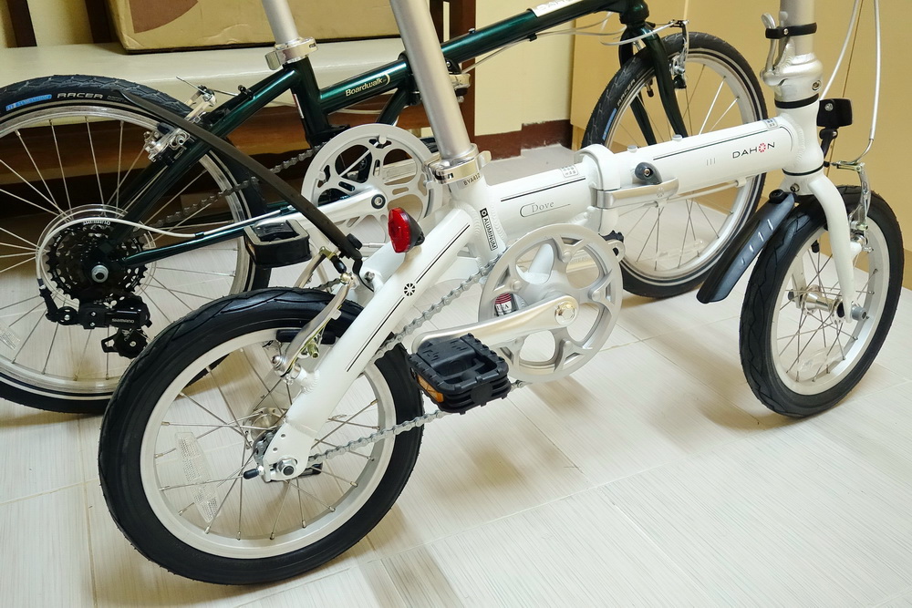 Dahon Boardwalk 2015 vs Dahon Dove BYA412_4.jpg