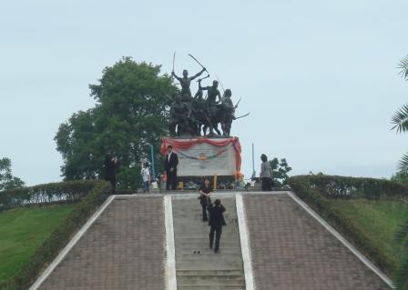 อนุสรณ์สถานวีรชนค่ายบางระจัน