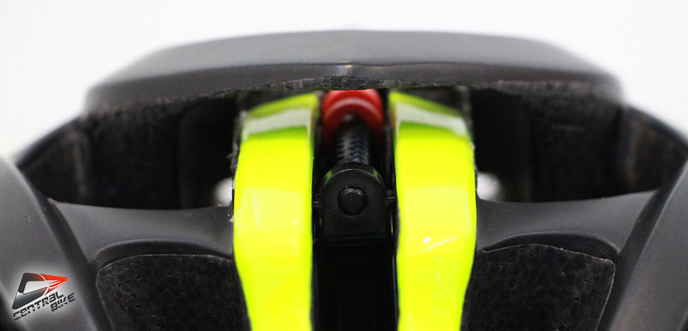 Lazer-Blade-2015-Helmet-Bike-CentralBike-th-04.jpg